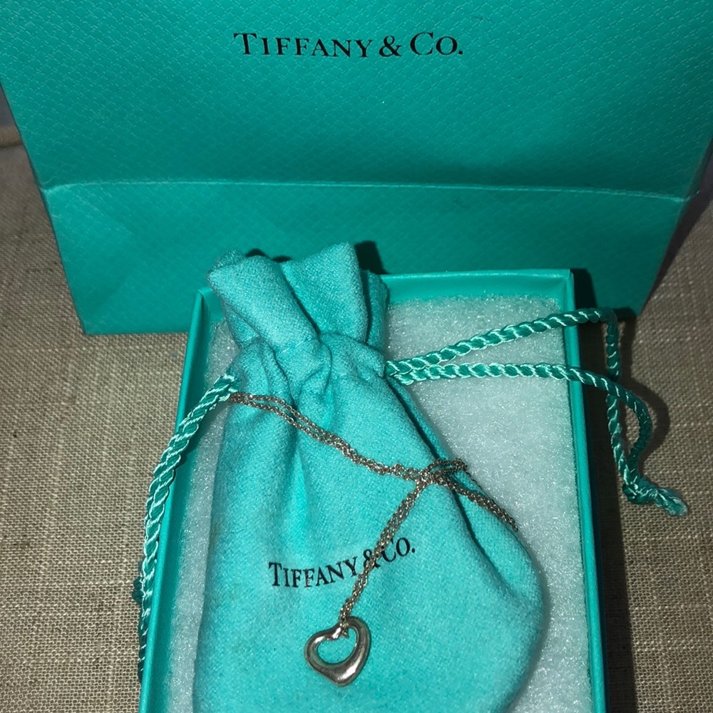 Opened heart pendant
